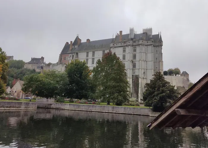 Halte Douillette Au Coeur De La Ville